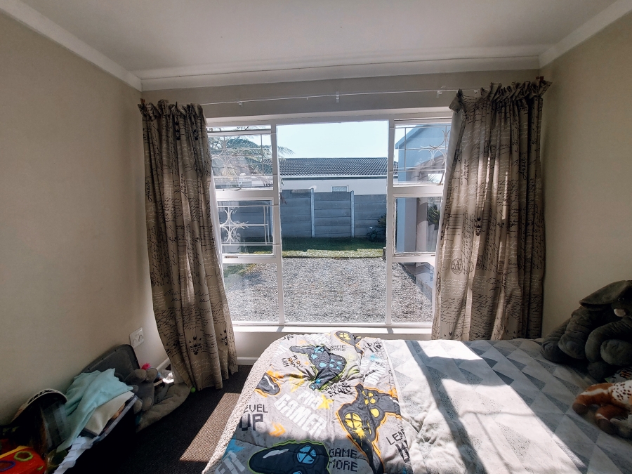 3 Bedroom Property for Sale in Denneoord Western Cape